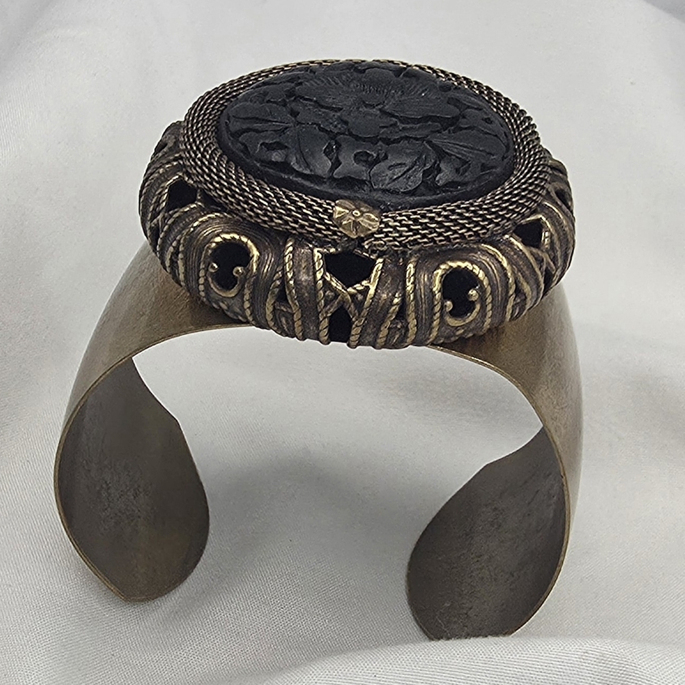 Vintage Style Black and Gold Cuff Bracelet - Picture 6 of 8